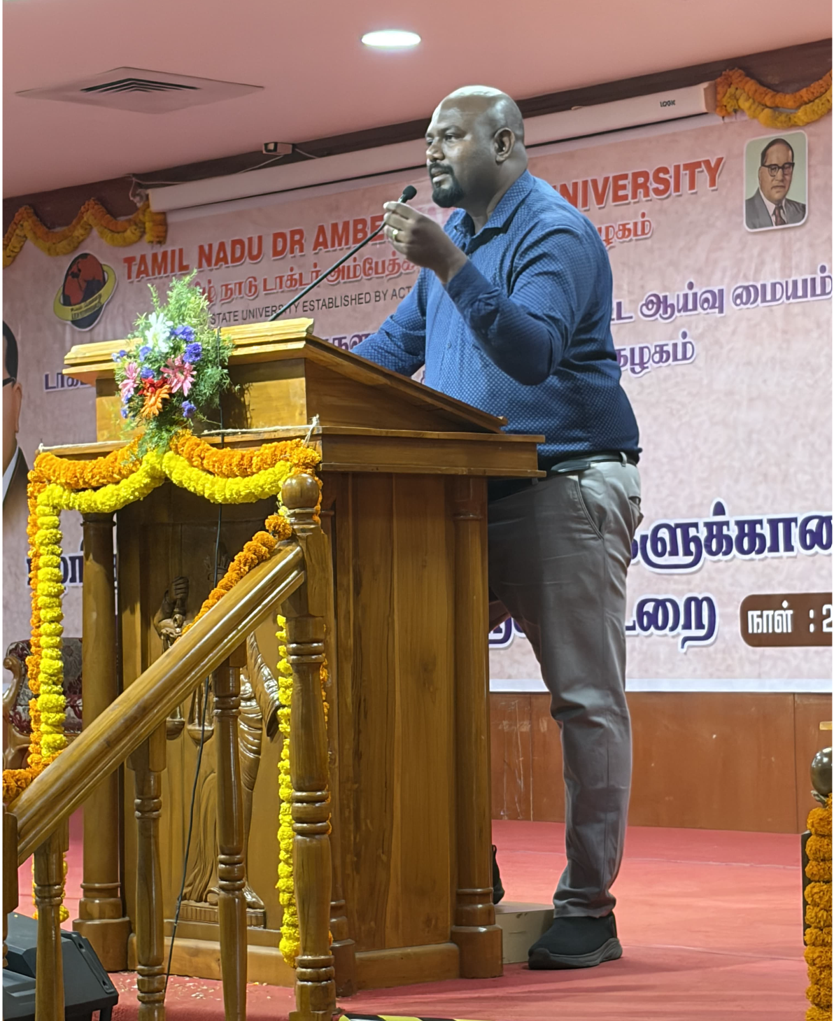 Advocate I. Calvin Jones addressing folk artists at Tamil Nadu Dr. Ambedkar Law University, Chennai