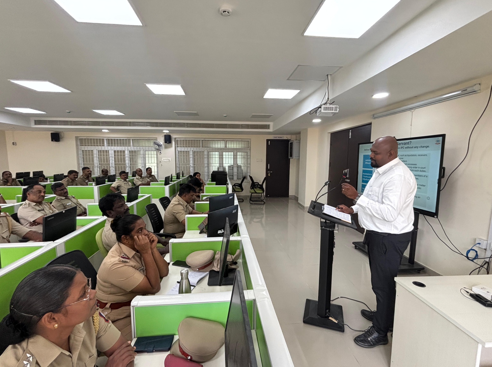 I. Calvin Jones delivering a training session on the Bharatiya Nyaya Sanhita